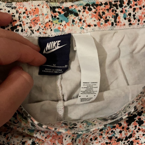 Nike Leggings - Picture 3 of 3